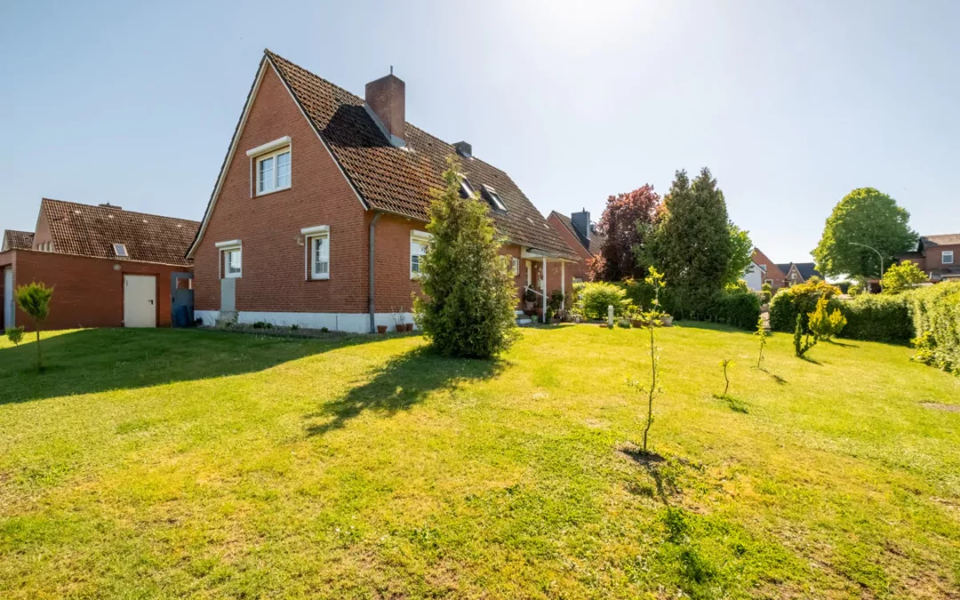 Ihr Familientraum wird wahr: Großes Einfamilienhaus mit zusätzlichem Baugrundstück