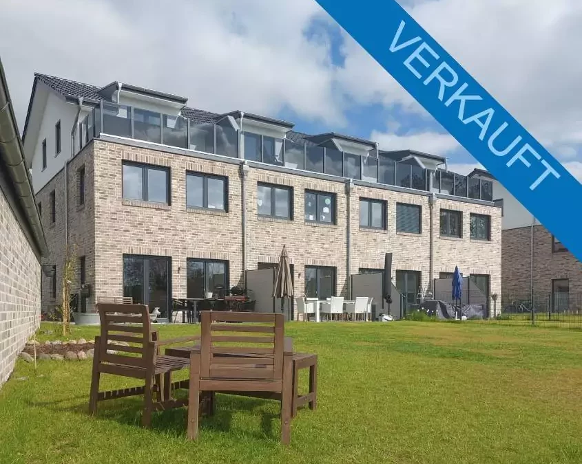 Kapitalanlage: neuwertiges Reihenmittelhaus mit großer Dachterrasse in Groß Meinsdorf