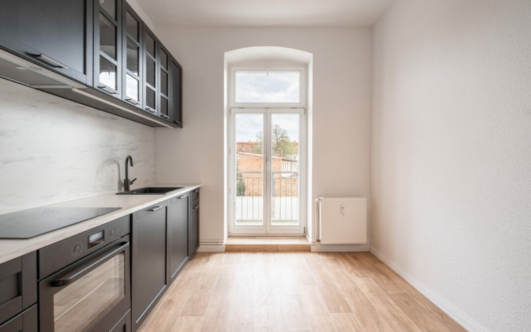 004-WTT: Charmante 2 Zimmer Wohnung mit Sonnenbalkon – renoviert, sofort bezugsfrei