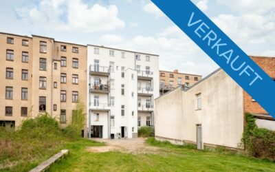 008-WTT: Sonnenverwöhnt & stilvoll: 3 Zimmer Wohnung mit Südbalkon und neuer Küche, frei zum Einzug – verkauft