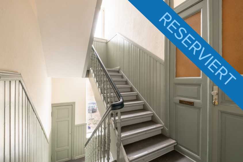 005-WTT: Renovierte 2 Zimmer Wohnung im 2. OG mit Südbalkon und Tageslichtbad, sofort bezugsfrei – reserviert